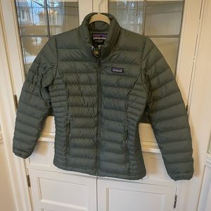 Patagonia Down Sweater Rare Color - Pesto